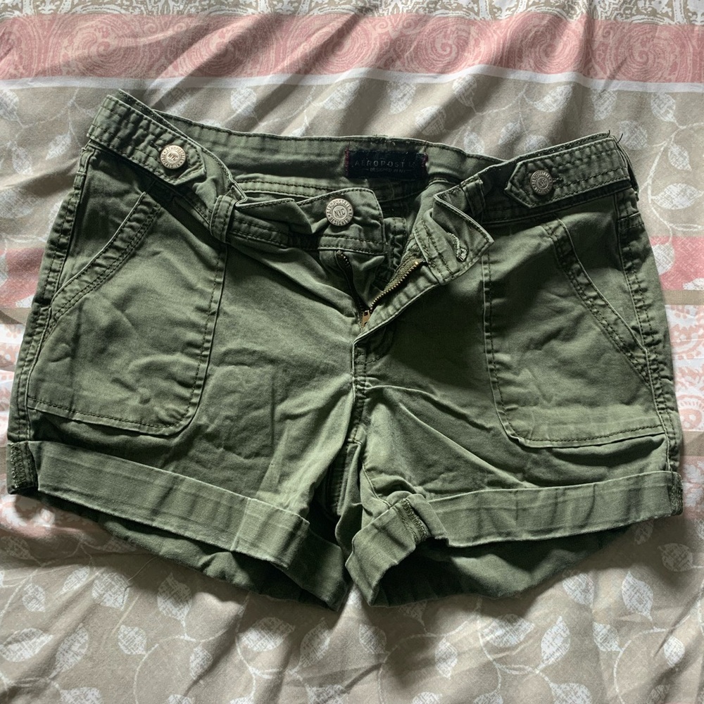 Aeronautics midi twill shorts, green.